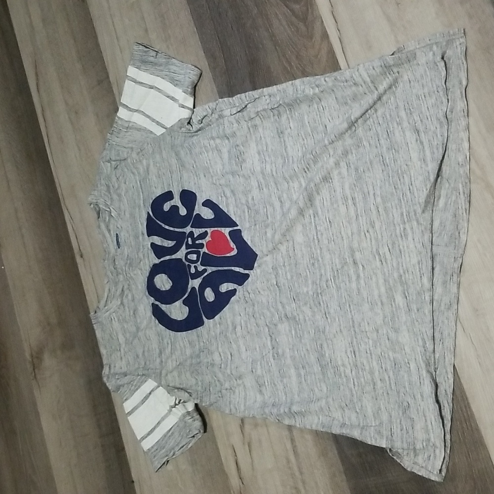 Old Navy t shirt size youth XL